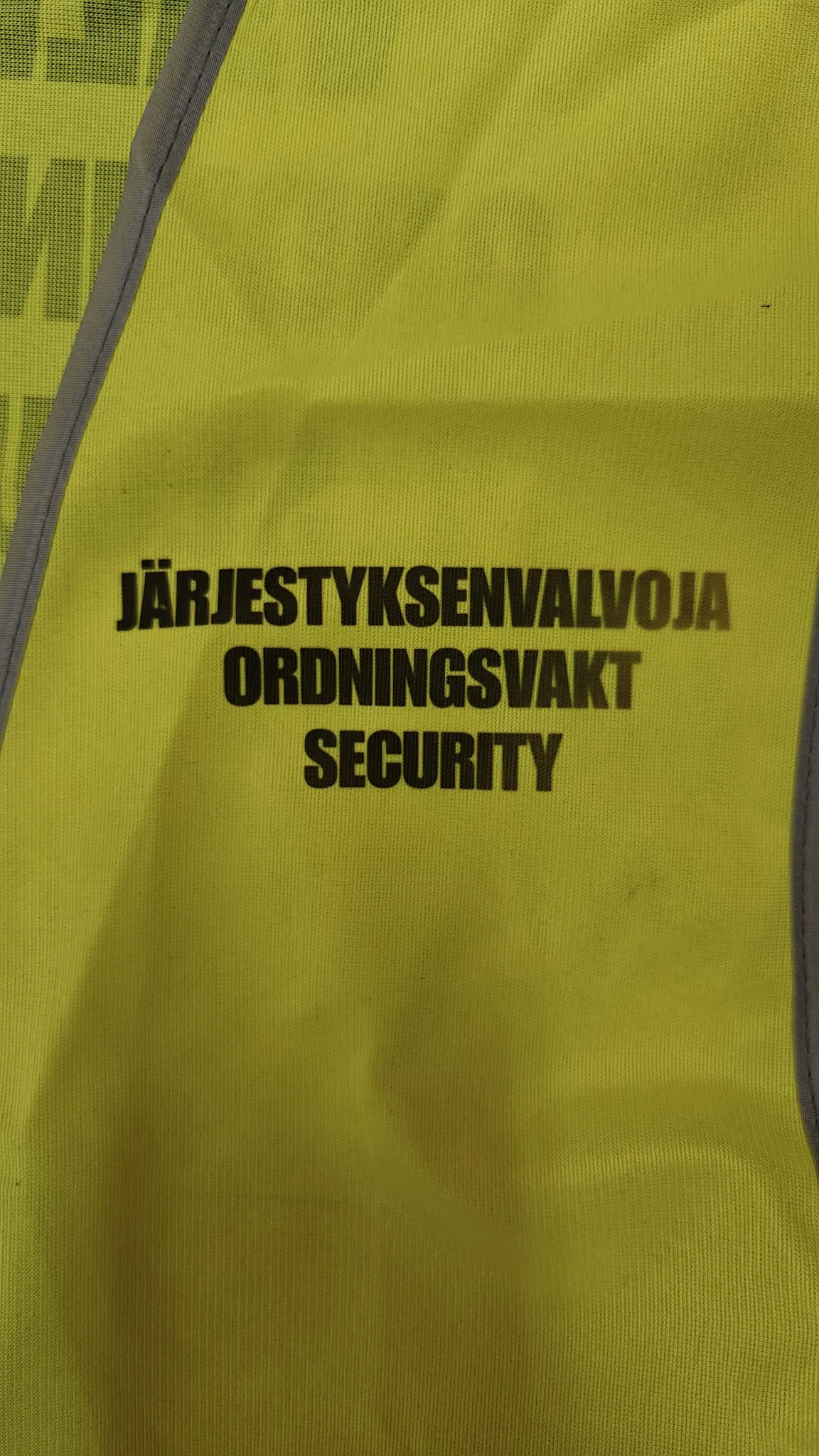 OUTLET - Järjestyksenvalvojan heijastinliivi - Image 2